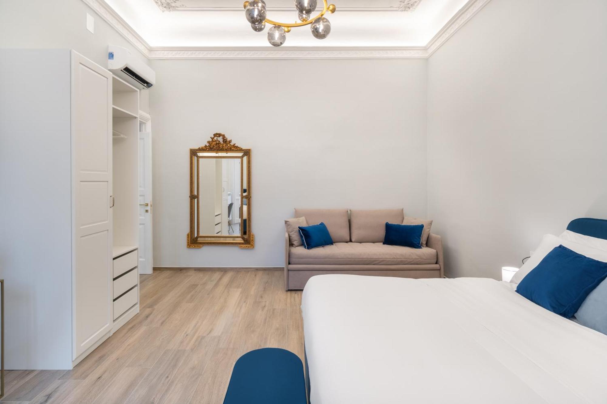 Palazzo Galeoni Luxury Suites Salerno Exteriör bild