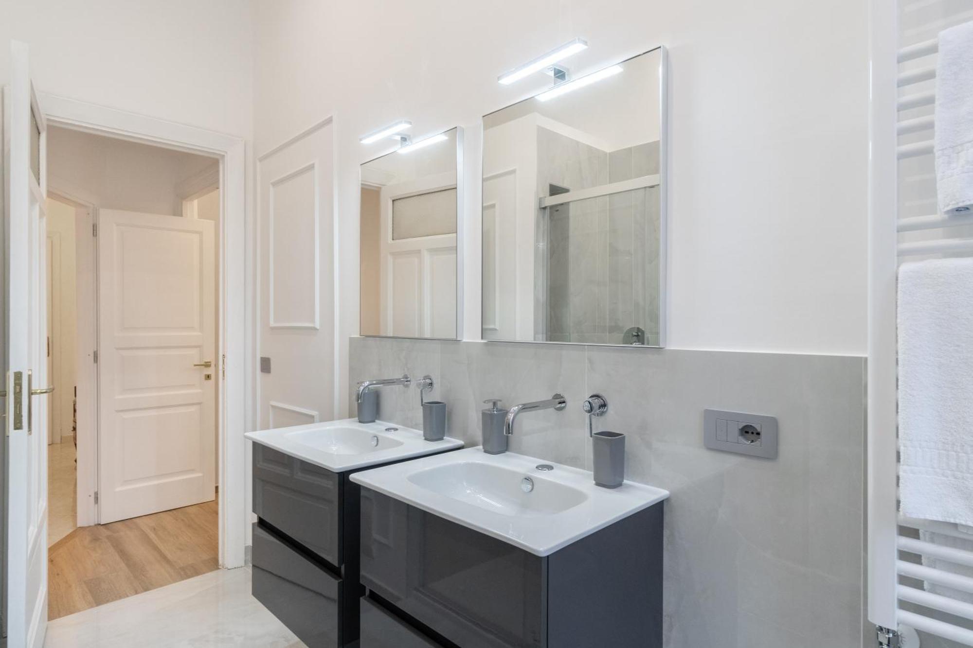 Palazzo Galeoni Luxury Suites Salerno Exteriör bild